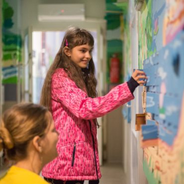 Nevetnikék Alapítvány